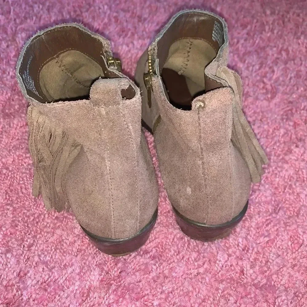 Steve Madden Fringe Brown Booties Size 7.5